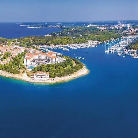 Amazing In Apartment Pula