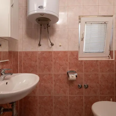 Amazing In Apartment *